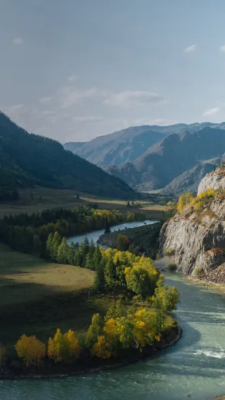 Долина в горах Алтая